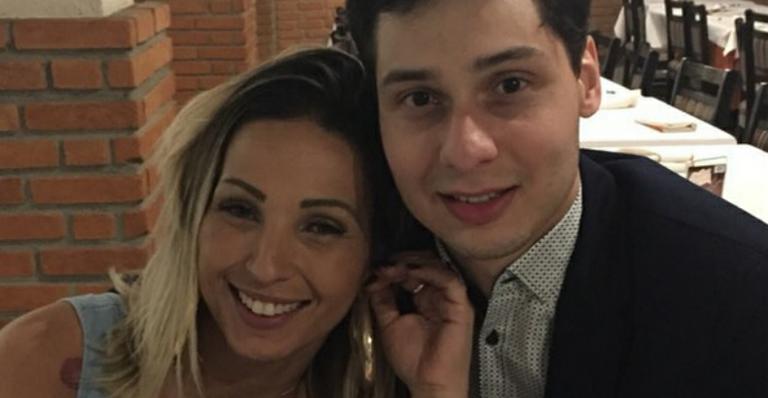 Valesca Popozuda confirma fim do namoro com Diógenes David
