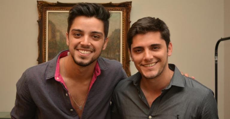 Rodrigo Simas e Bruno Gissoni: juntos no Recife