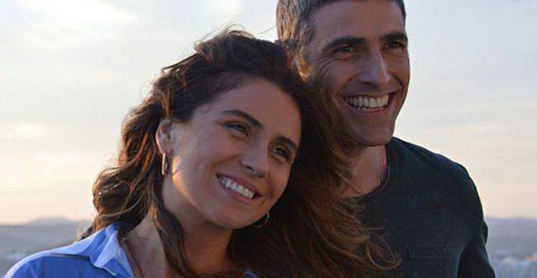 Na estreia de ‘A Regra do Jogo’, Reynaldo Gianecchini manda recado para Giovanna Antonelli: ‘Vai arrasar’