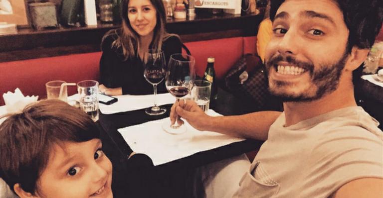 Thiago Rodrigues mostra encontro em família: ‘Virou raridade’