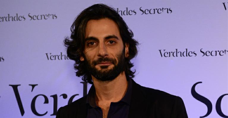 Flávio Tolezani perde 4kg para viver Roy em ‘Verdades Secretas’