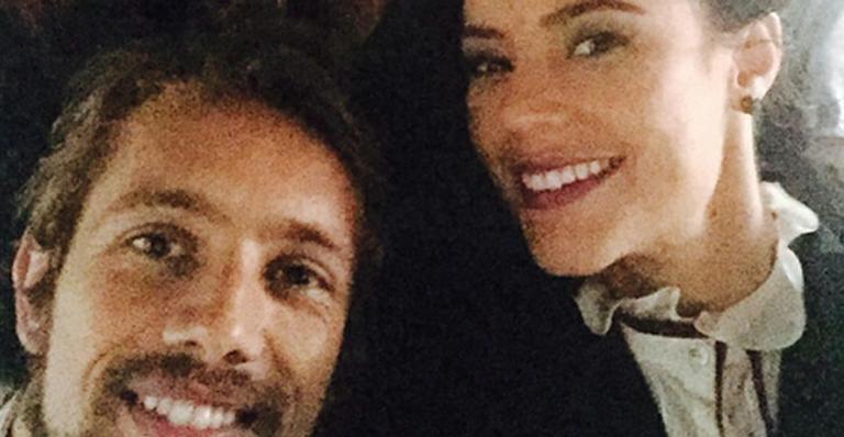 Sem folga! Elenco de ‘Além do Tempo’ grava cenas da novela no feriado