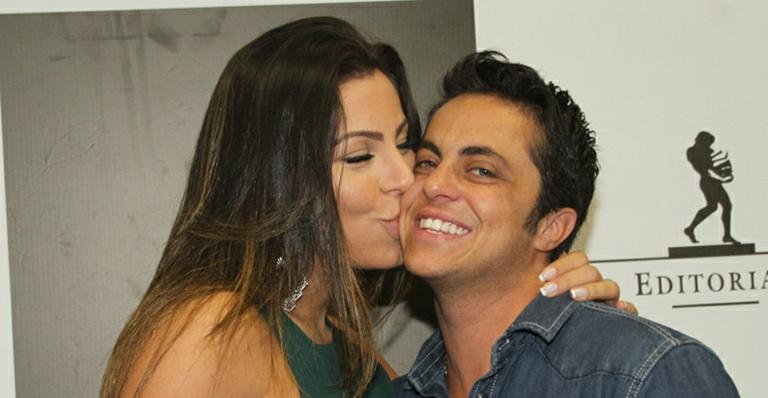 Thammy Miranda lança biografia na Bienal do Livro, no Rio
