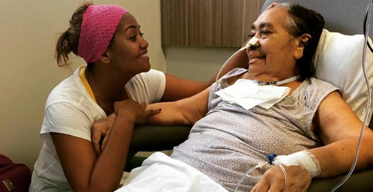 Gaby Amarantos conta que sumiu da mídia para cuidar da mãe com câncer