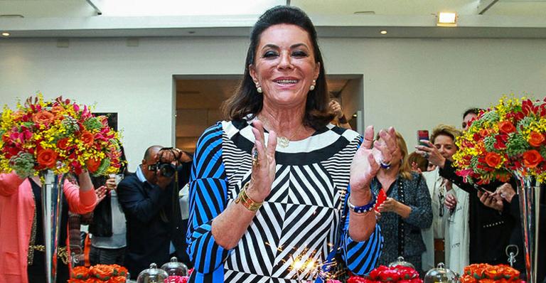 Beth Szafir comemora aniversário em São Paulo