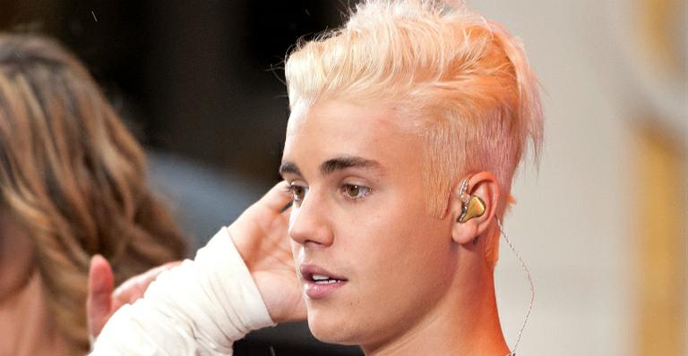 Fãs ficam histéricas ao verem novo visual de Justin Bieber