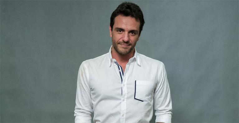 Rodrigo Lombardi fala sobre Alex e diz que já chorou: “Energia ruim”