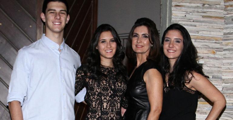 Fátima Bernardes faz festa de aniversário no Rio de Janeiro