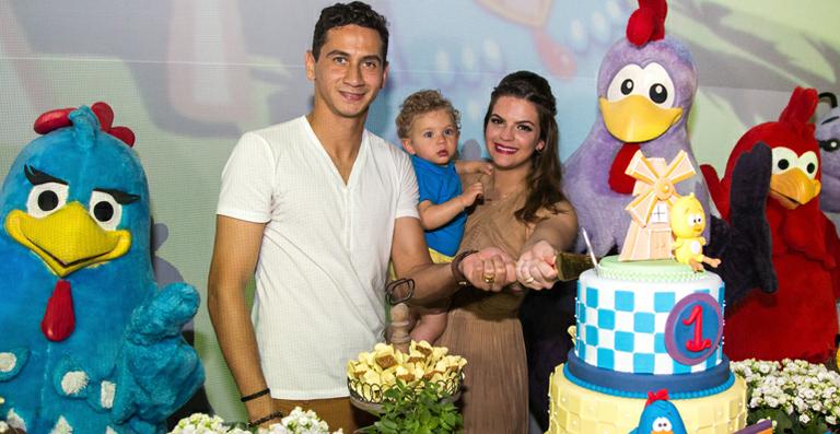 Paulo Henrique Ganso faz festa de aniversário para o filho