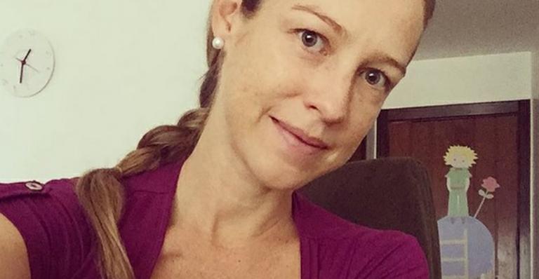 Mãezona, Luana Piovani acorda cedo no domingo para amamentar Liz