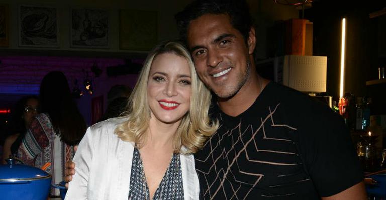 Christine Fernandes prestigia evento exclusivo do artista plástico Kiko Sobrino