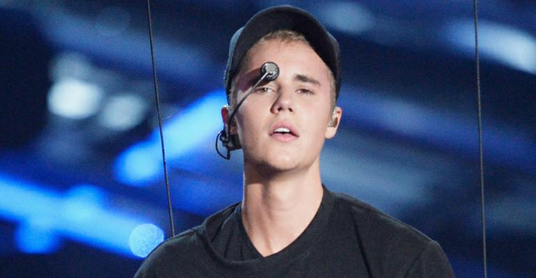 Justin Bieber conta maior lição que aprendeu no namoro com Selena Gomez: ‘Não se apaixone’