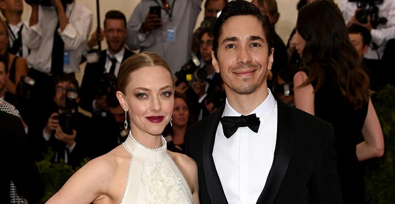 Amanda Seyfried e Justin Long terminam o namoro de dois anos