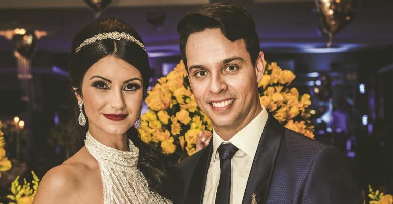 Cantor Mateus Gomes se casa com Fabíola Silva