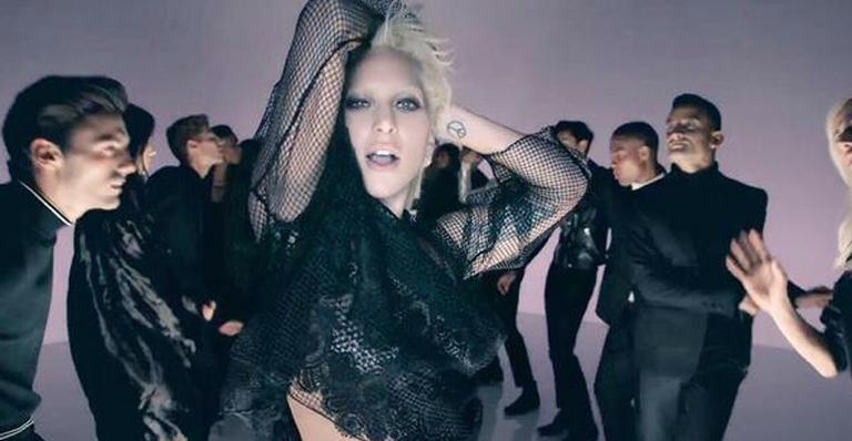 Lady Gaga lança nova música, ‘I Want Your Love’, em parceria com Tom Ford