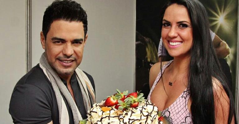 Graciele Lacerda faz aniversário, ganha bolo de Zezé di Camargo e se emociona: ‘Não aguentei’