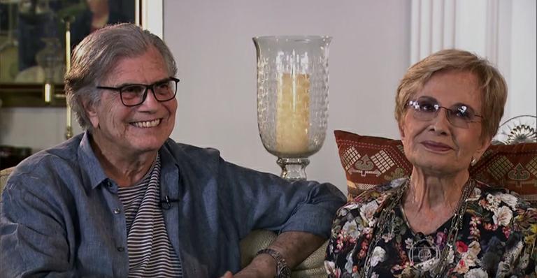 Glória Menezes comenta casamento de 52 anos com Tarcísio Meira: ‘Não tenho ciúmes’