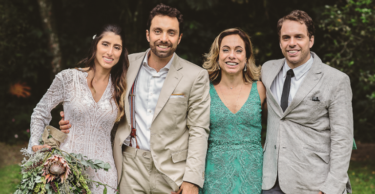 Romantismo de Thomaz renova Cissa Guimarães
