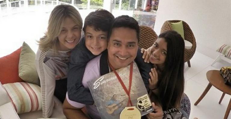 Xanddy fala sobre carreira artística da filha: “Quero que se prepare e decida”