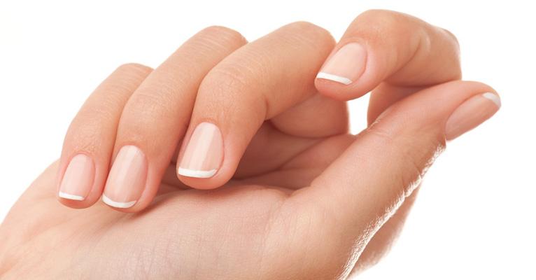Unha fraca? Dermatologista ensina como fortalecer; confira