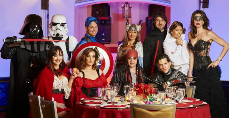 Sofisticada festa agita o castelo em New York