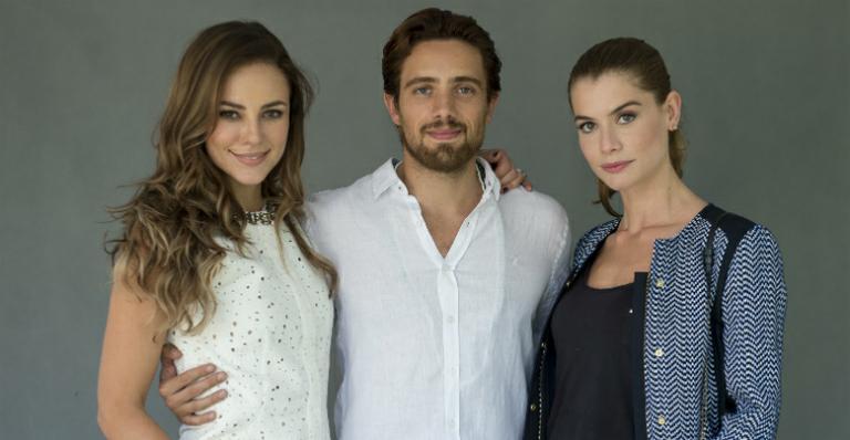 Alinne Moraes nega rixa com Paolla Oliveira: “Nos conhecemos há dez anos e a admiro muito”