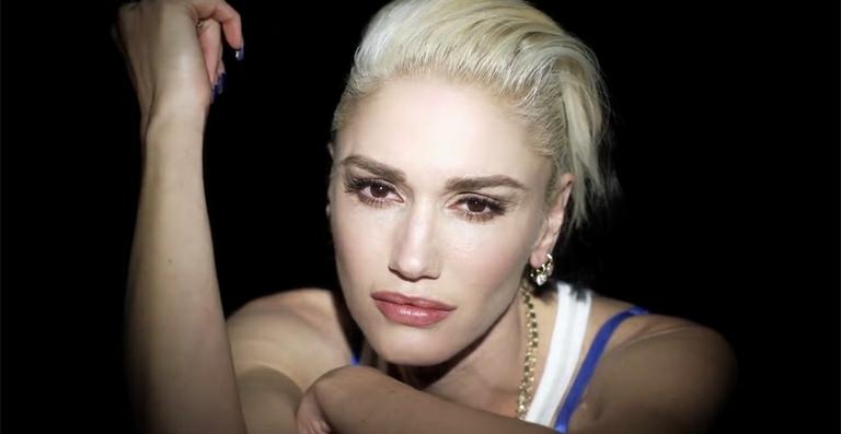 Gwen Stefani é internada com tímpano rompido