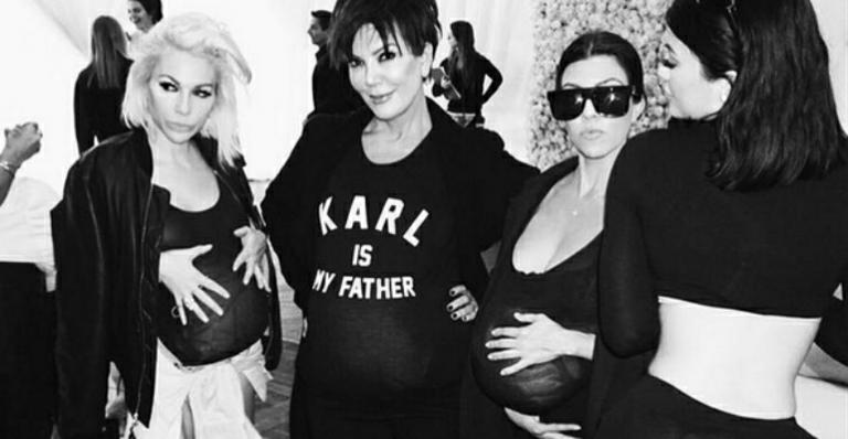 Convidados usam barrigas falsas em festa de Kim Kardashian