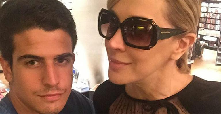 Claudia Raia faz elogios para o filho, Enzo, em seu aniversário de 19 anos