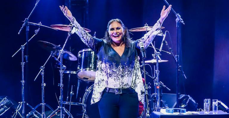 Cantando rock, Fafá de Belém ousa e se apresenta no Rio de Janeiro