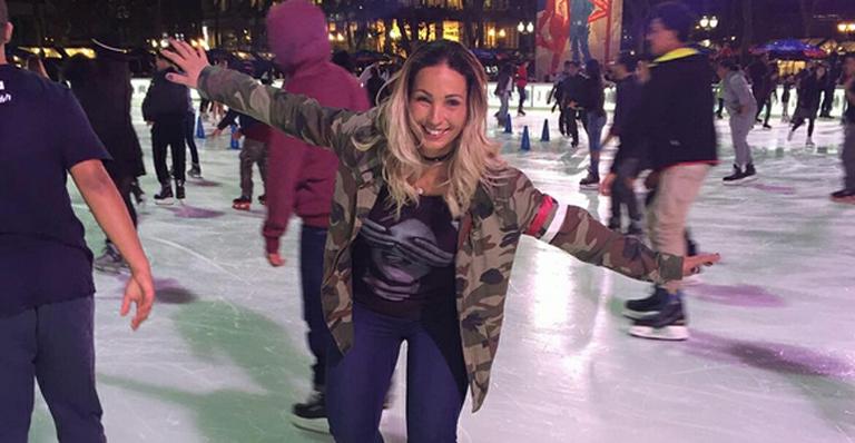 Em NY, Valesca se diverte em patinação no gelo: “Fazendo a princesa Elsa”