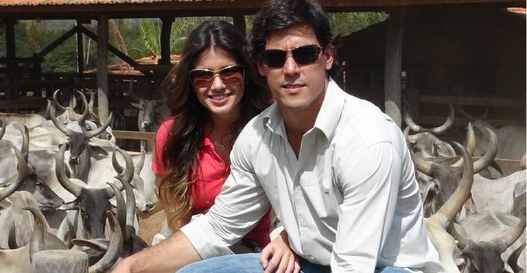 Paula Fernandes se declara para o namorado: ‘Trouxe sorriso para as minhas canções’