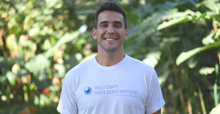 André Marques estrela campanha do bem em prol da Sociedade Brasileira de Retina