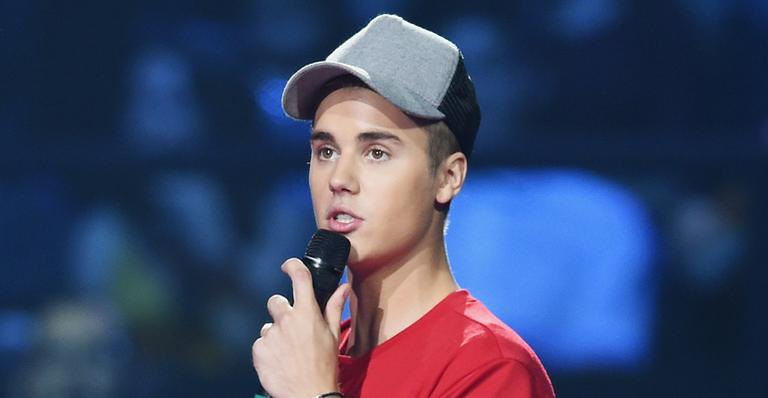 Justin Bieber diz que tinha medo de acabar como Amy Winehouse