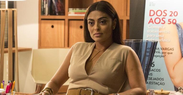 Ao lado dos filhos, Juliana Paes vibra com a estreia de Totalmente Demais