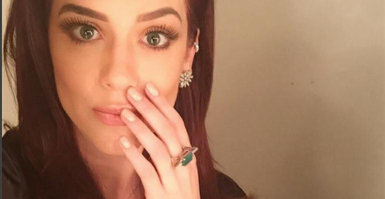 Sophia Abrahão faz selfie sensual e mostra pinta em local ‘secreto’