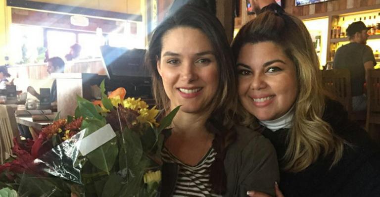 Fabiana Karla visita Fernanda Machado na Califórnia: “O reencontro de Leila e Perséfone”