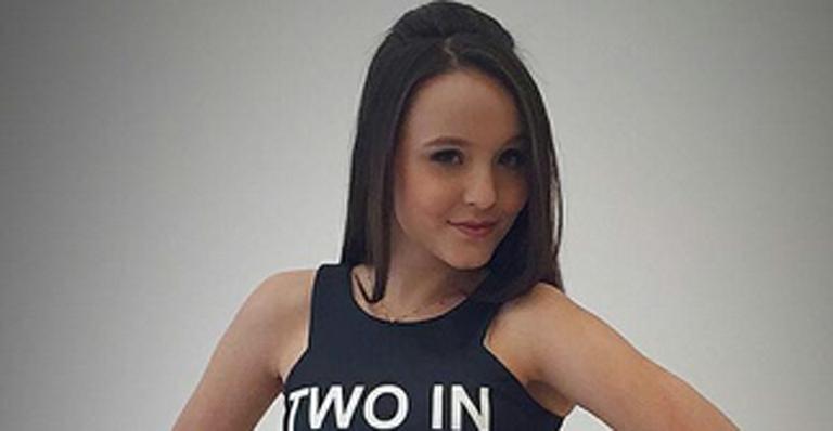 Larissa Manoela mostra os novos integrantes da família