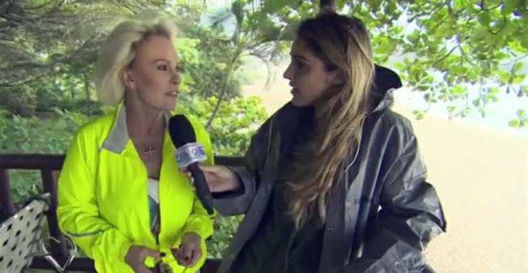 Ana Maria Braga abre as portas de sua mansão no litoral