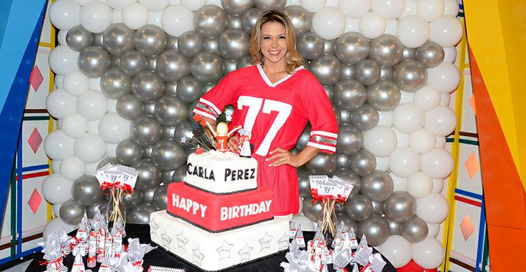 Carla Perez festeja aniversário de 38 anos: ‘Sou uma mulher abençoada’