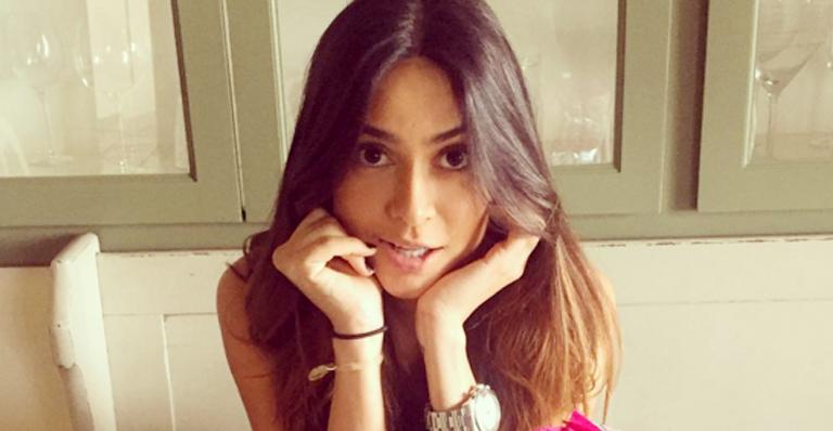Thaila Ayala “caça” comida brasileira em LA