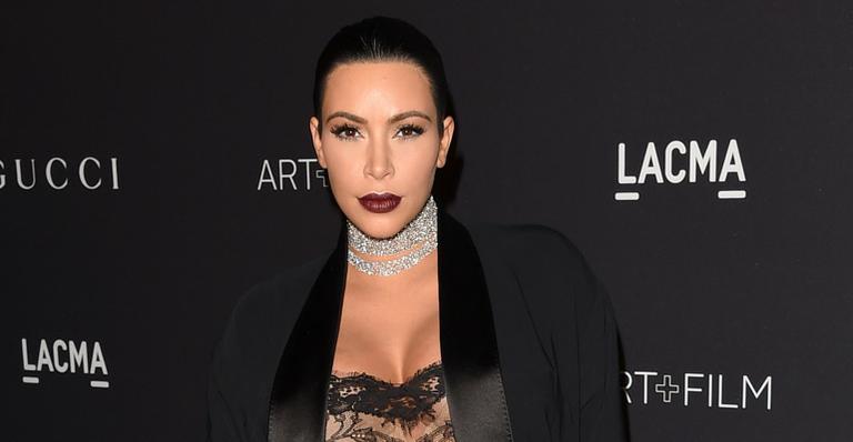 Kim Kardashian teve complicações durante o parto, diz site