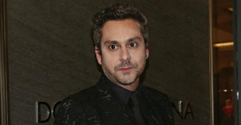 Alexandre Nero vence prêmio de melhor ator e desabafa: “Já tive, tenho e terei muitos fracassos”