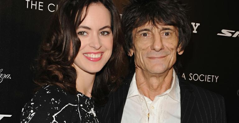 Ronnie Wood revela que terá gêmeas e conta que a mulher deixou o Brasil por causa do zika