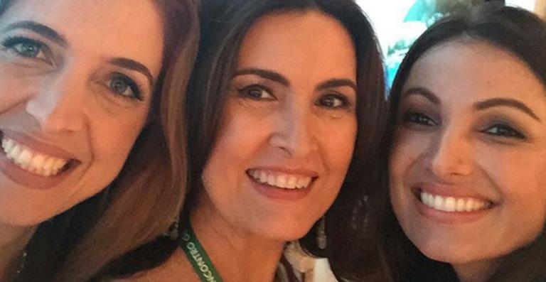 Fátima Bernardes curte encontro com jornalistas da Globo