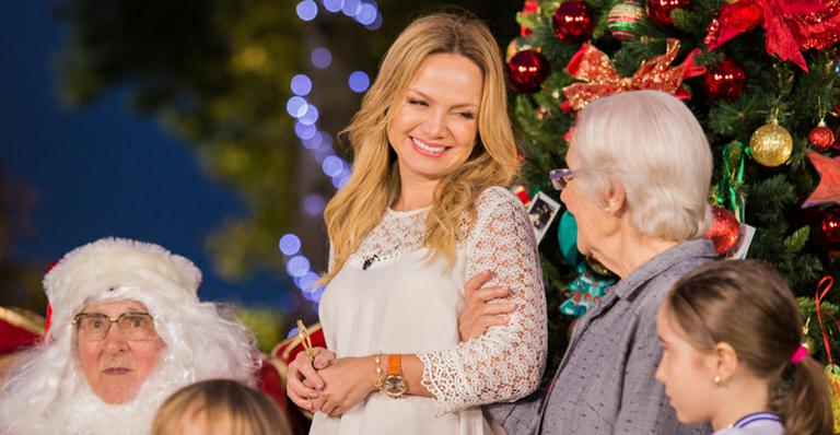 Eliana faz surpresa para moradores de asilo em especial de Natal