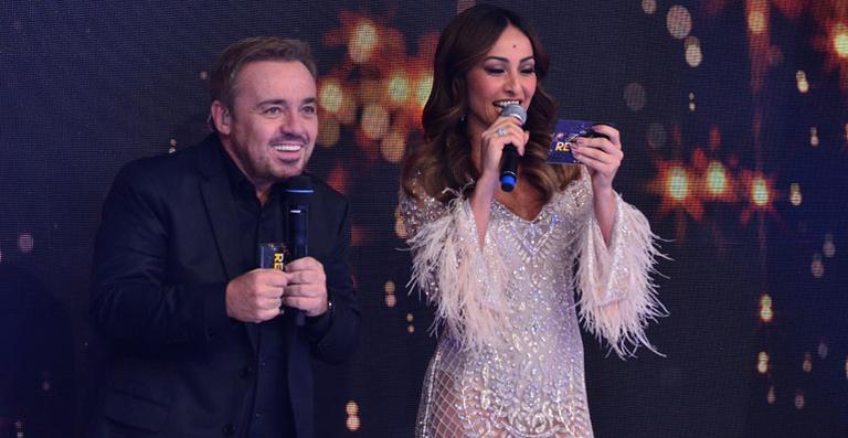 Gugu Liberato e Sabrina Sato comandam especial da Record