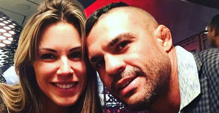 Vitor Belfort posa com Joana Prado e se declara: “Meu amor”