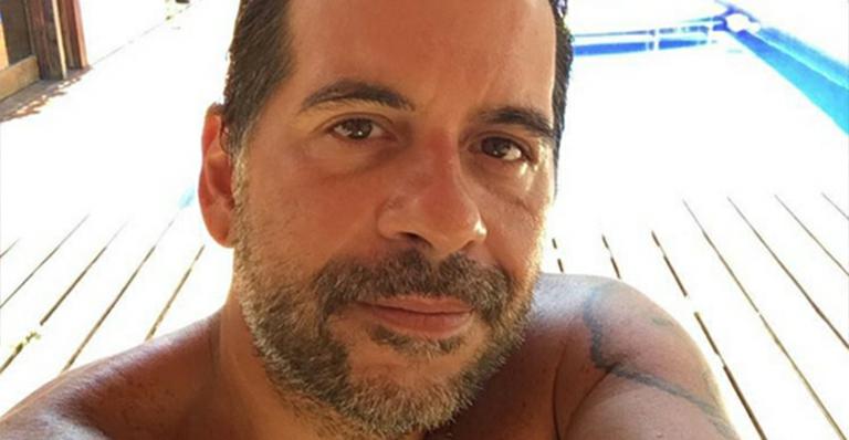 Após críticas ao bronzeado, Leandro Hassum mostra bom humor e se compara a Mel Gibson