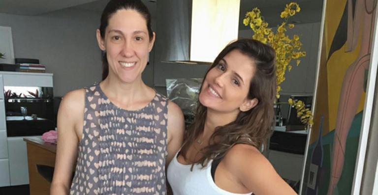 Deborah Secco volta a chamar atenção com corpo ‘magrinho’ após parto